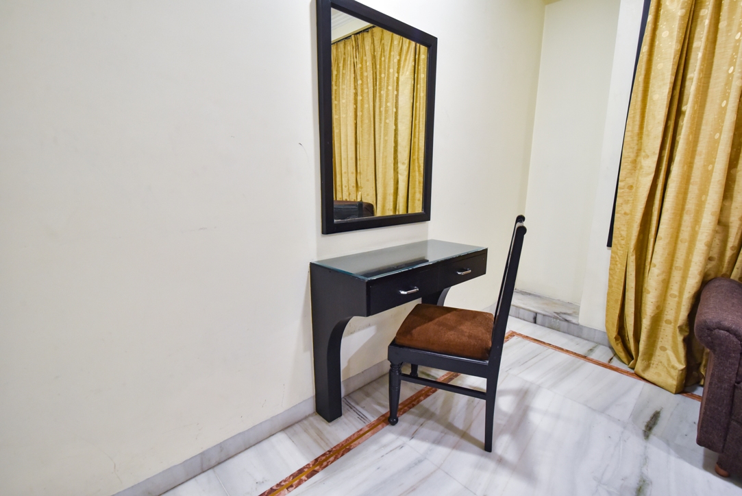 Suite interior